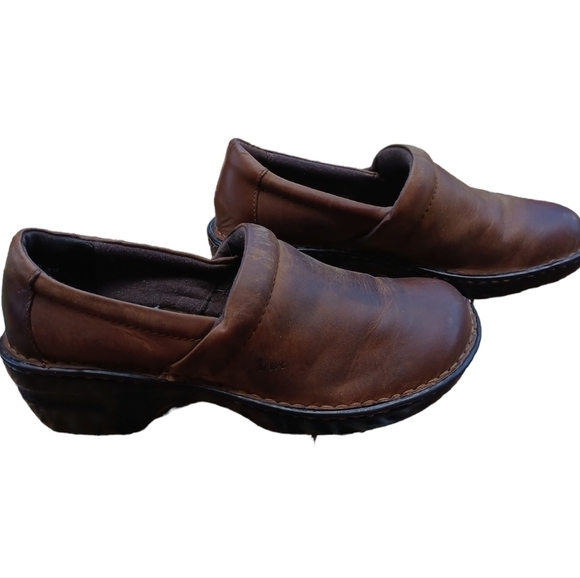 BOC Born Concept Chocolate Oiled Leather Clogs - Picture 3 of 9